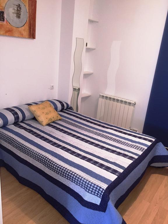 Apartamentos Mequedo Alcañiz Rum bild