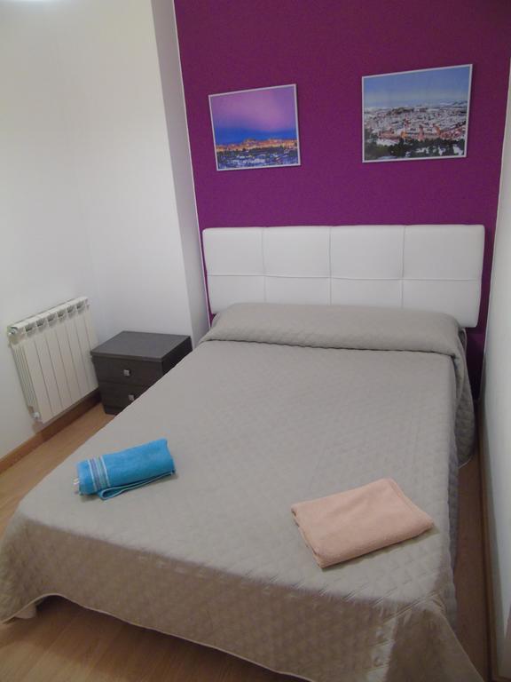 Apartamentos Mequedo Alcañiz Exteriör bild